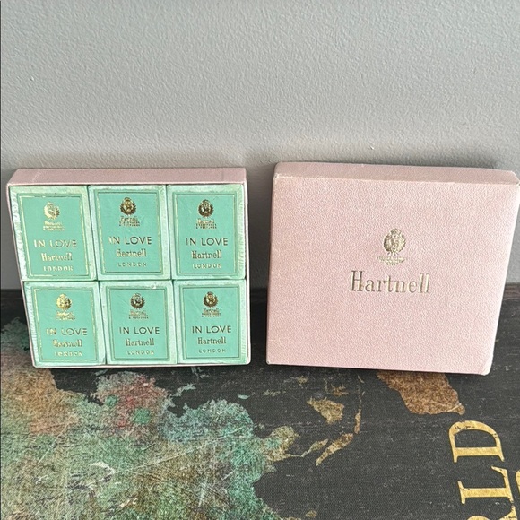 Hartnell LondonVintage In Love Perfume Bath Cubes Set - Picture 1 of 5